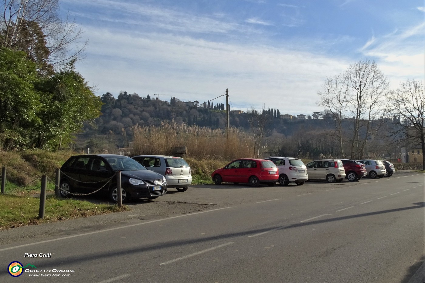 09 Possibile parcheggio gratuito vicino alla Madonna del Bosco.JPG